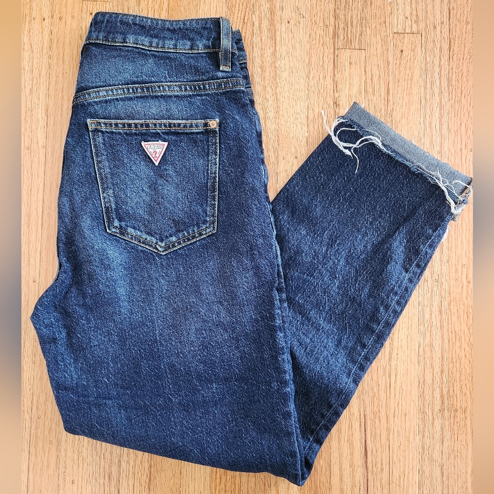 Guess Raw Hem Mom Jeans